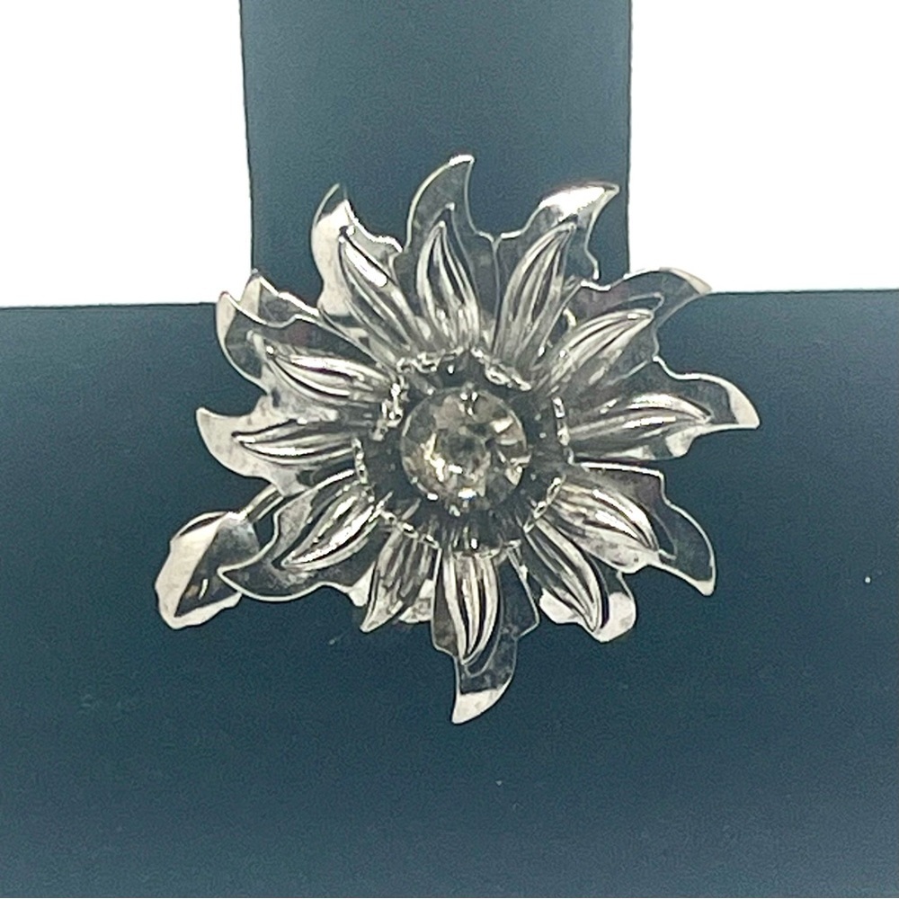 Vintage Eisenberg Ice Flower Brooch Silver Tone Crystal Rhinestone - Picture 4 of 9